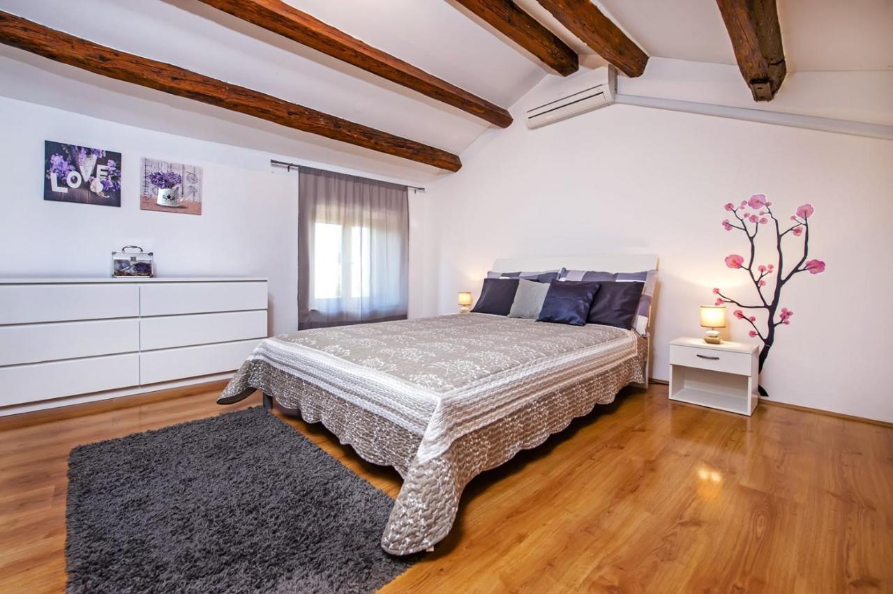 Holiday Apartment Daria 20 Rovinj Kültér fotó