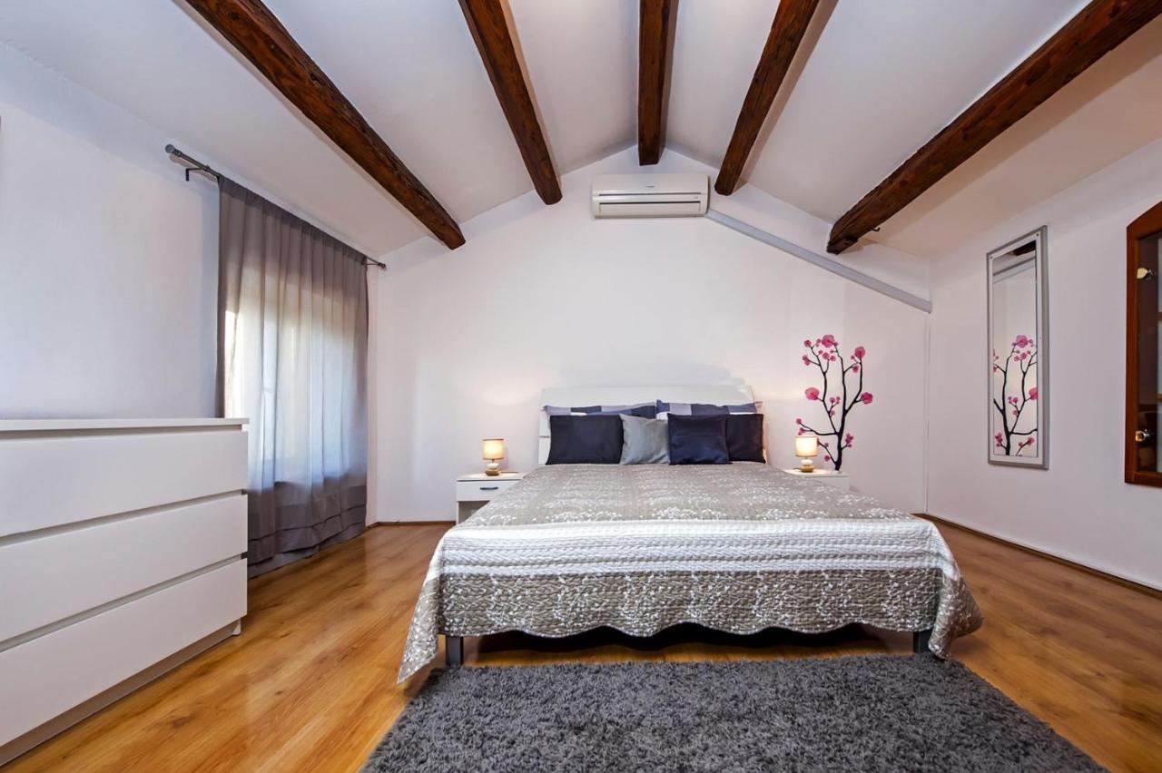 Holiday Apartment Daria 20 Rovinj Kültér fotó